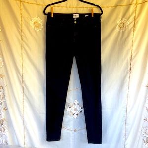 Woman’s perfect skinny black jeans, size 31